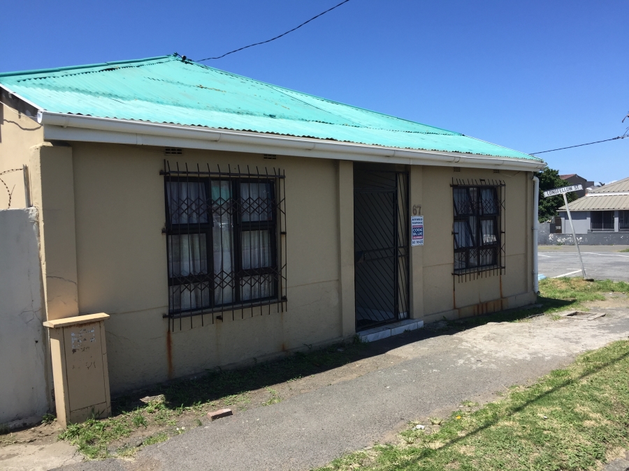 6 Bedroom Property for Sale in Quigney Eastern Cape